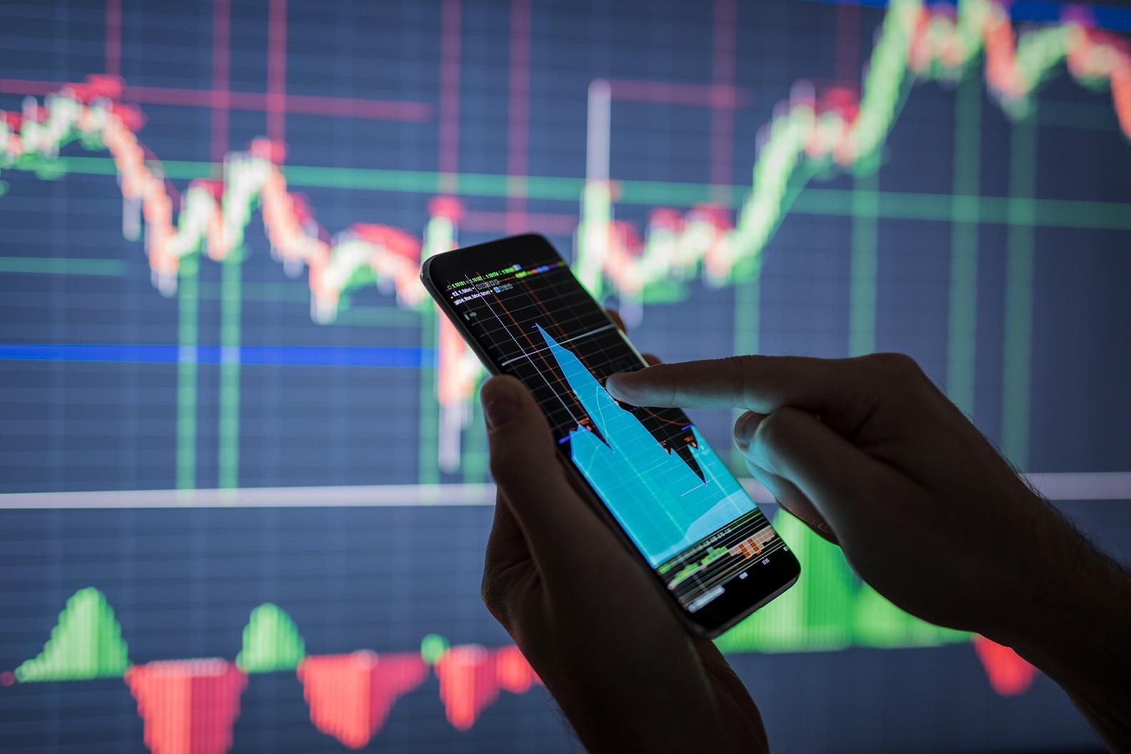 Ako a do čoho investovať peniaze - získaj pasívny príjem z akcií